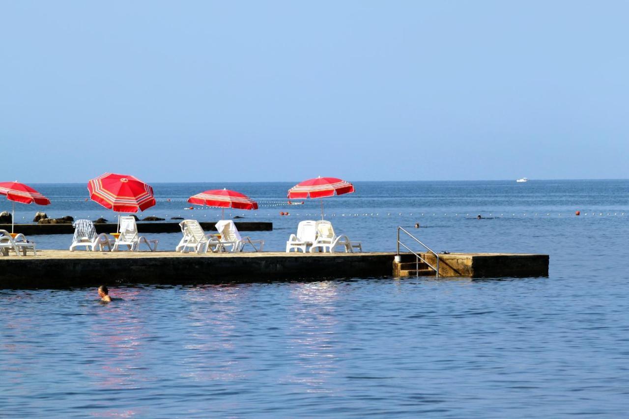 Apartments With A Parking Space Umag - 7109 エクステリア 写真